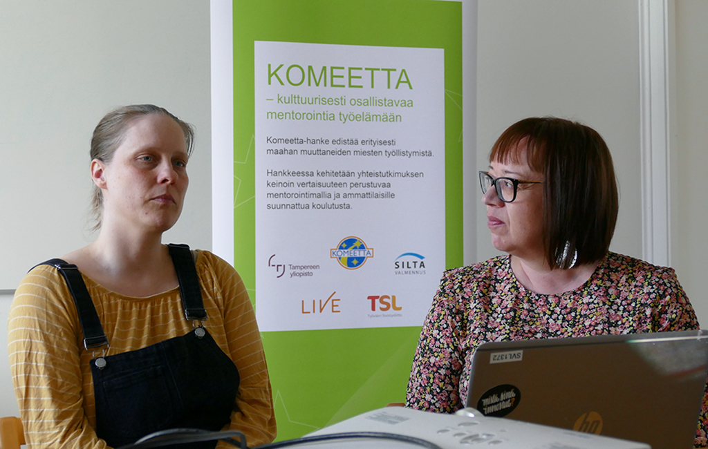 Kaksi asiantuntijaa kertoo seminaarissa kokemuksistaan.